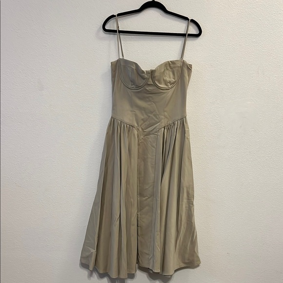 House of CB Cream Dress - Picture 1 of 3